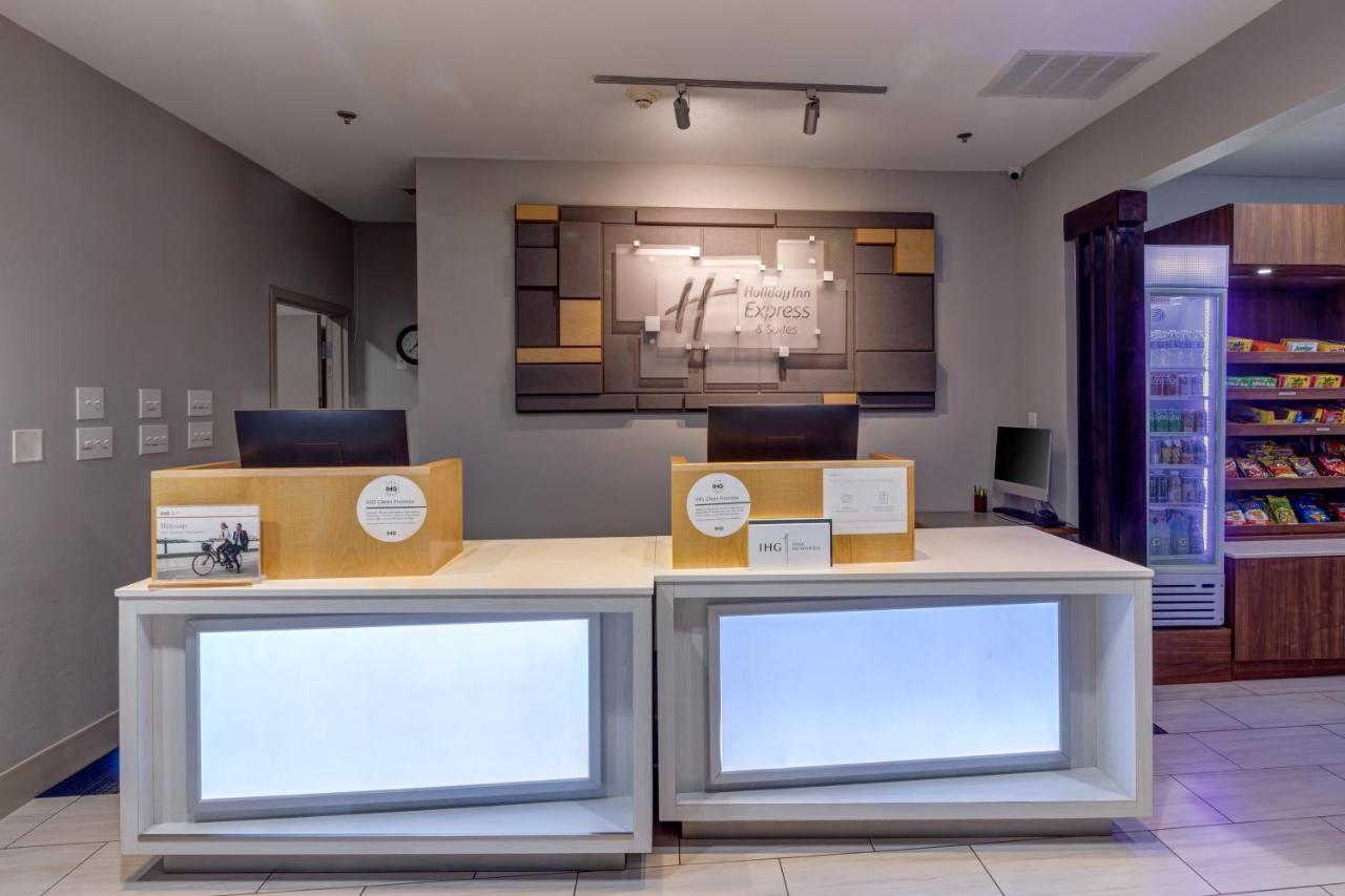 Holiday Inn Express Hotel & Suites Shelbyville By Ihg Εξωτερικό φωτογραφία