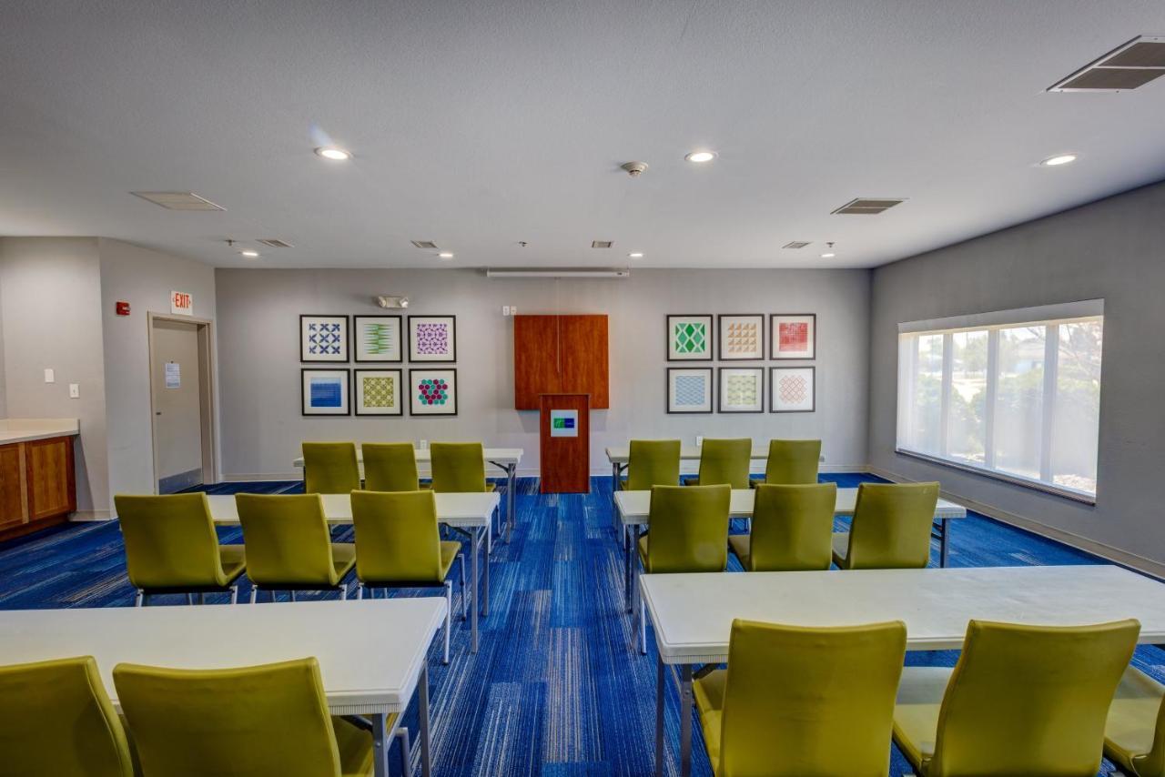 Holiday Inn Express Hotel & Suites Shelbyville By Ihg Εξωτερικό φωτογραφία