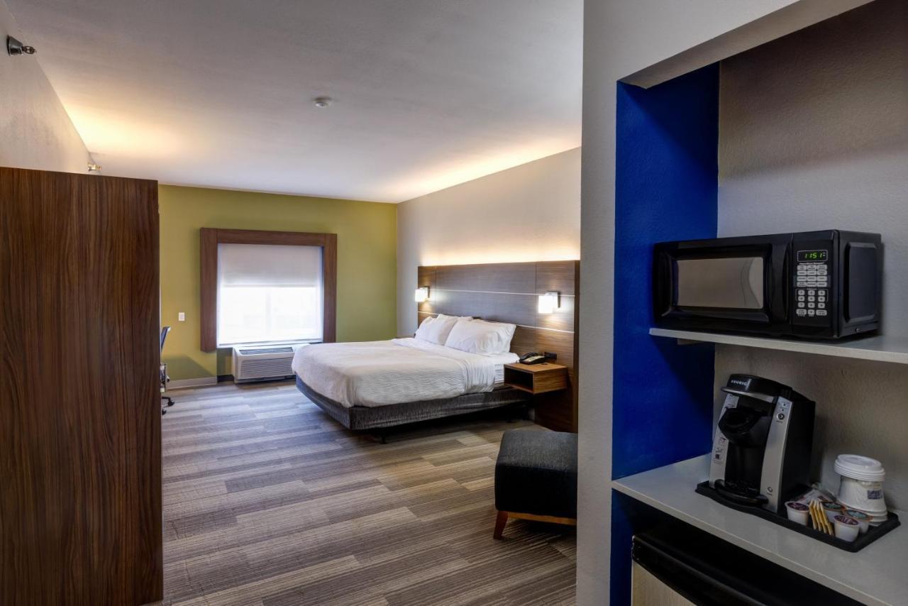 Holiday Inn Express Hotel & Suites Shelbyville By Ihg Εξωτερικό φωτογραφία