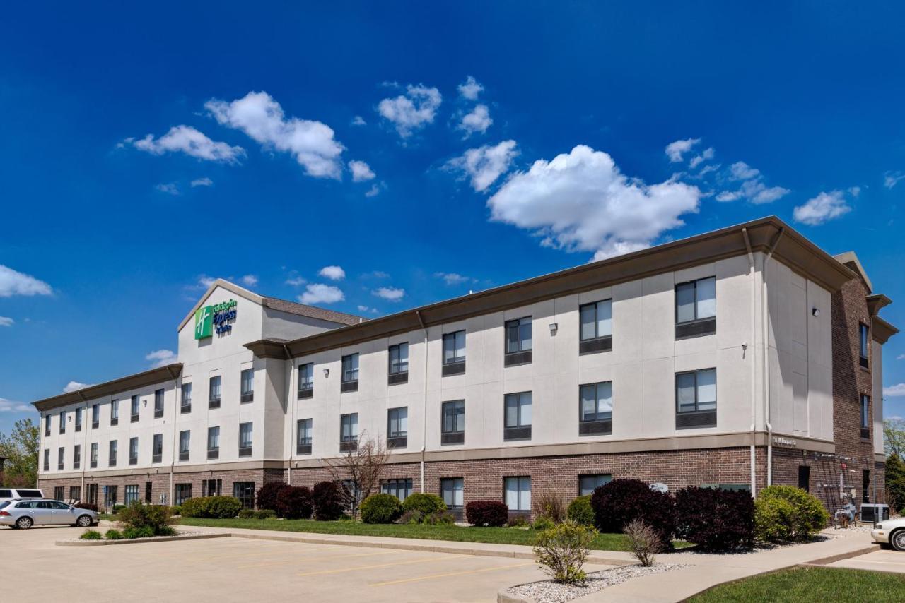 Holiday Inn Express Hotel & Suites Shelbyville By Ihg Εξωτερικό φωτογραφία