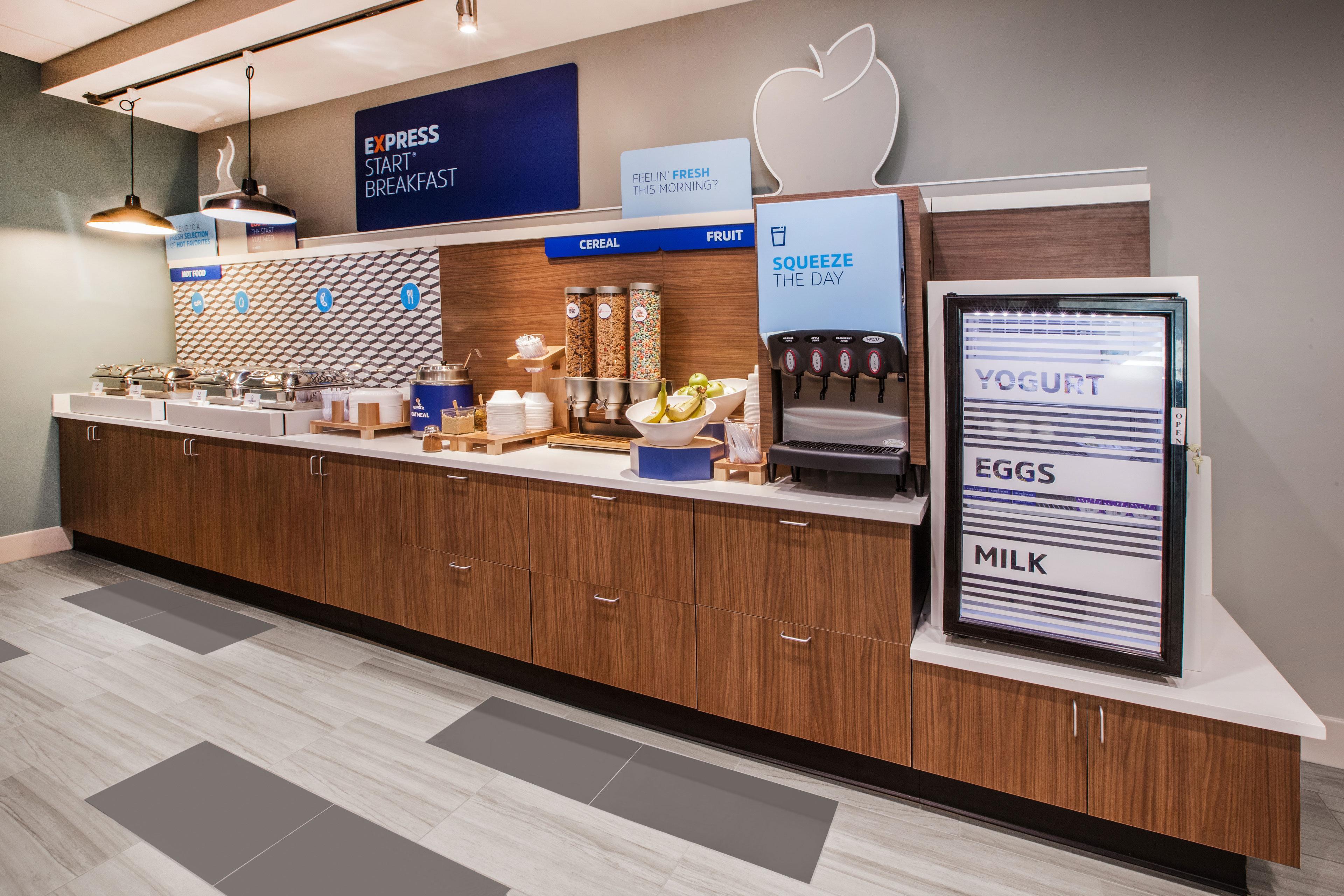 Holiday Inn Express Hotel & Suites Shelbyville By Ihg Εξωτερικό φωτογραφία