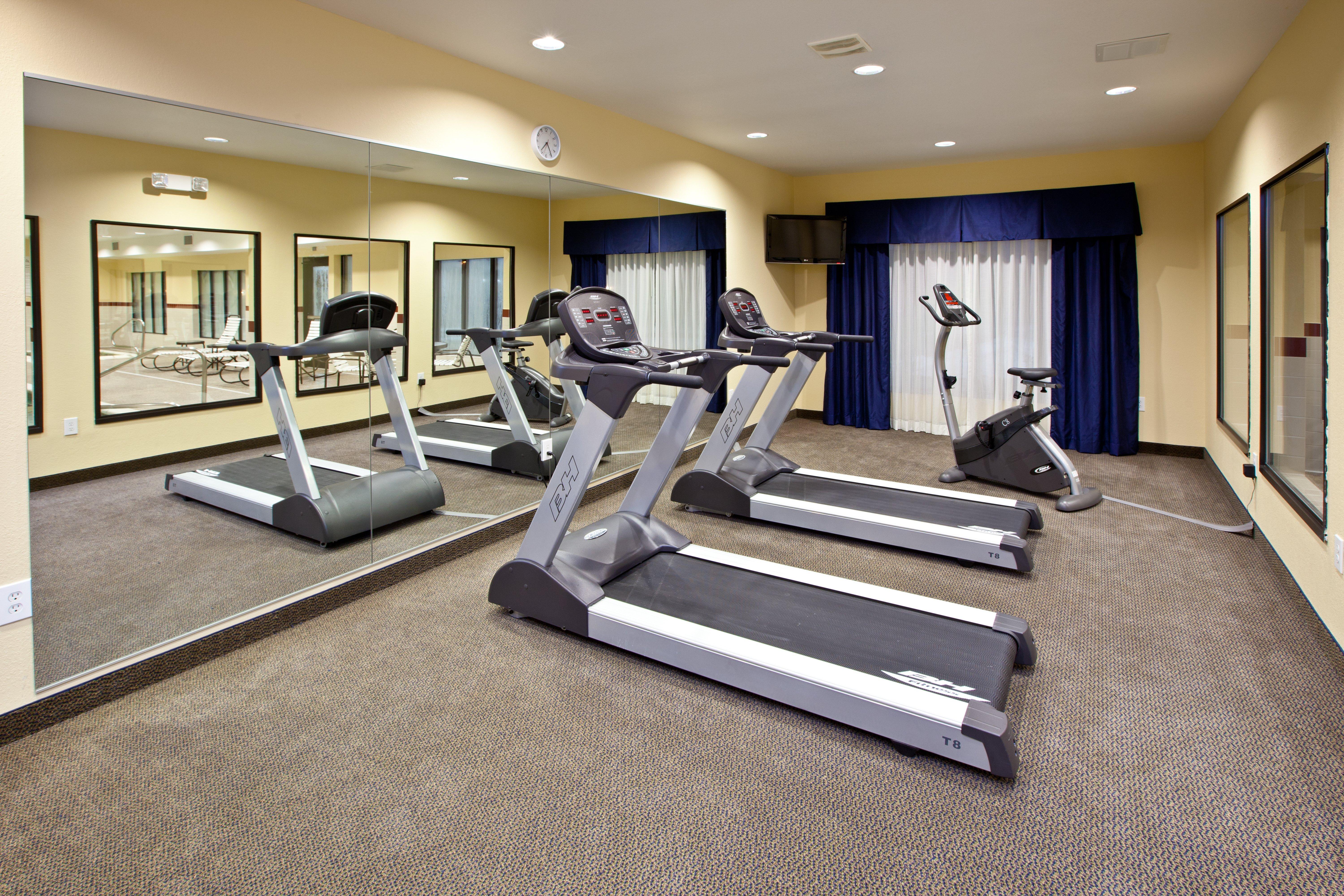 Holiday Inn Express Hotel & Suites Shelbyville By Ihg Εξωτερικό φωτογραφία
