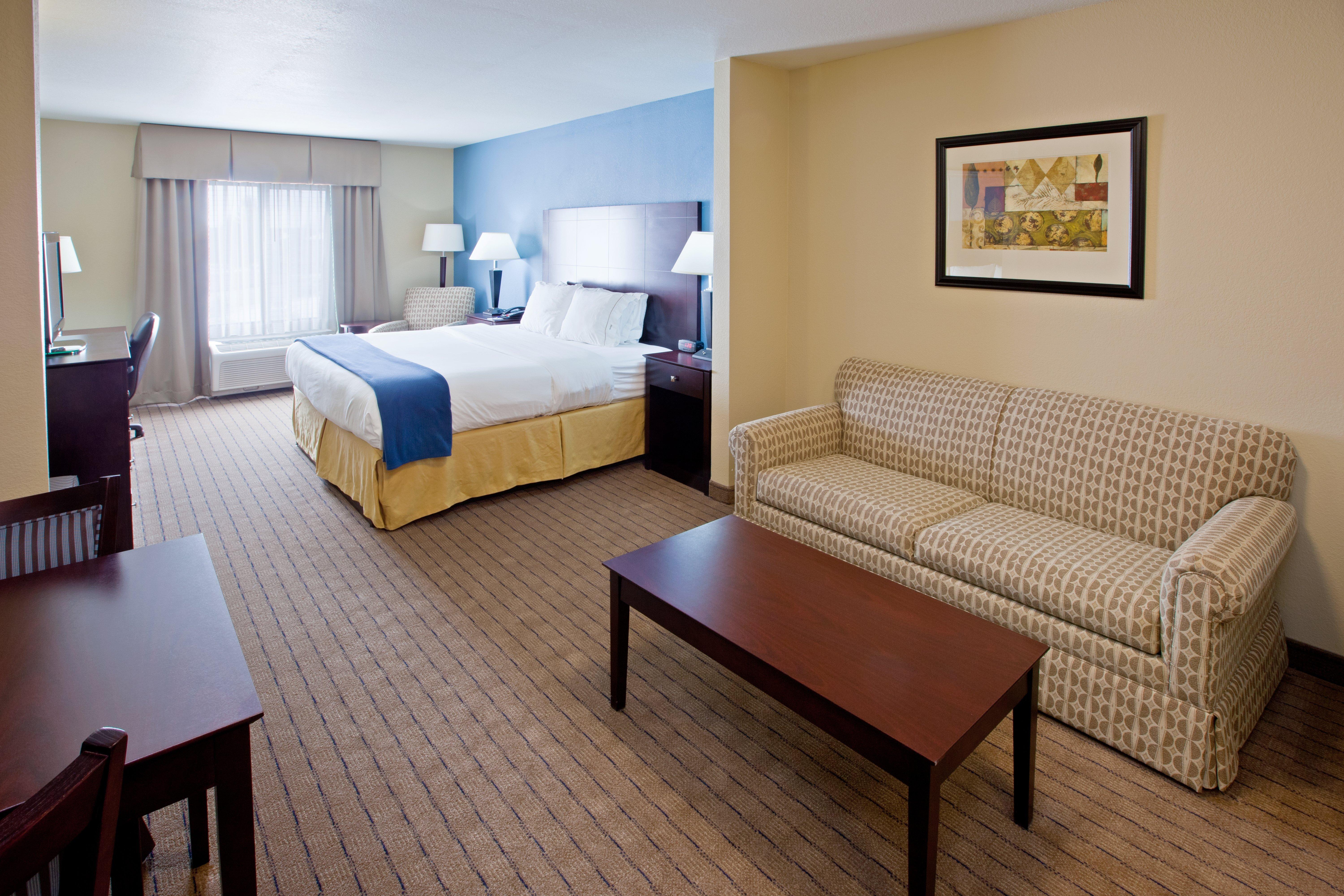 Holiday Inn Express Hotel & Suites Shelbyville By Ihg Εξωτερικό φωτογραφία
