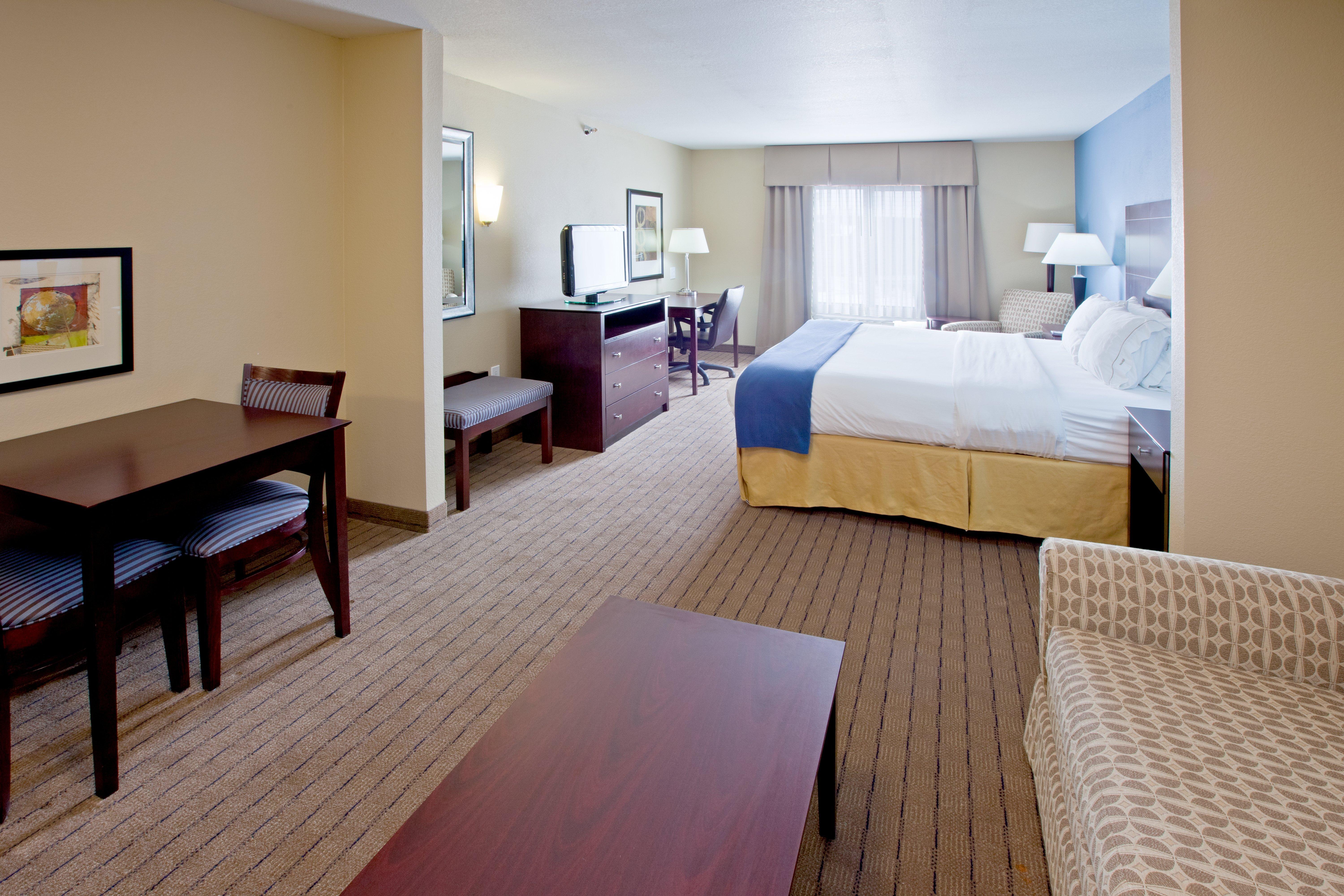 Holiday Inn Express Hotel & Suites Shelbyville By Ihg Εξωτερικό φωτογραφία